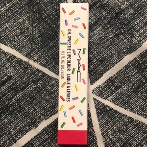 MAC Oh, Sweetie Lipcolor in shade “Gumdrop”